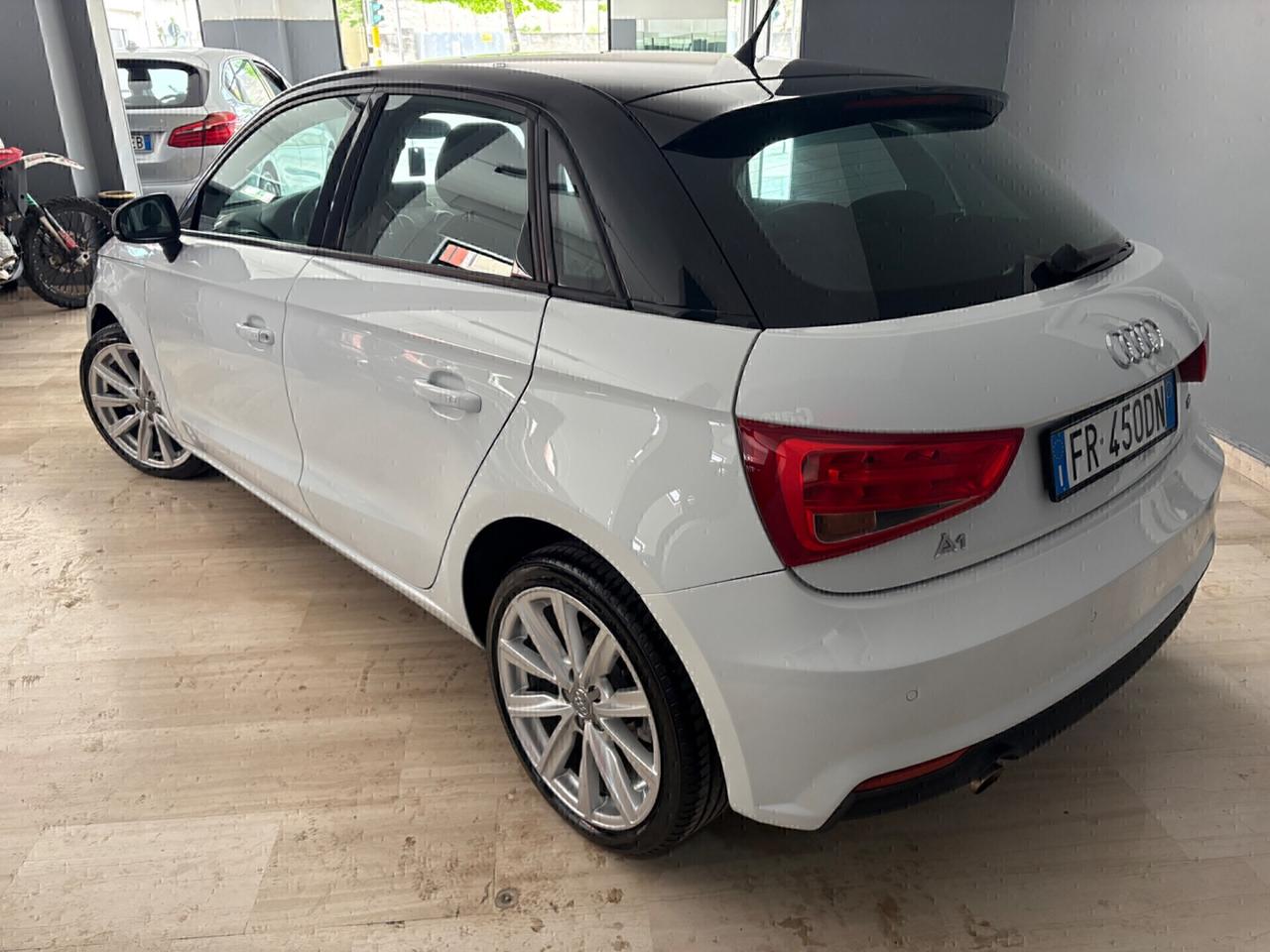 Audi A1 SPORTBACK 1.4 TDI Metal plus