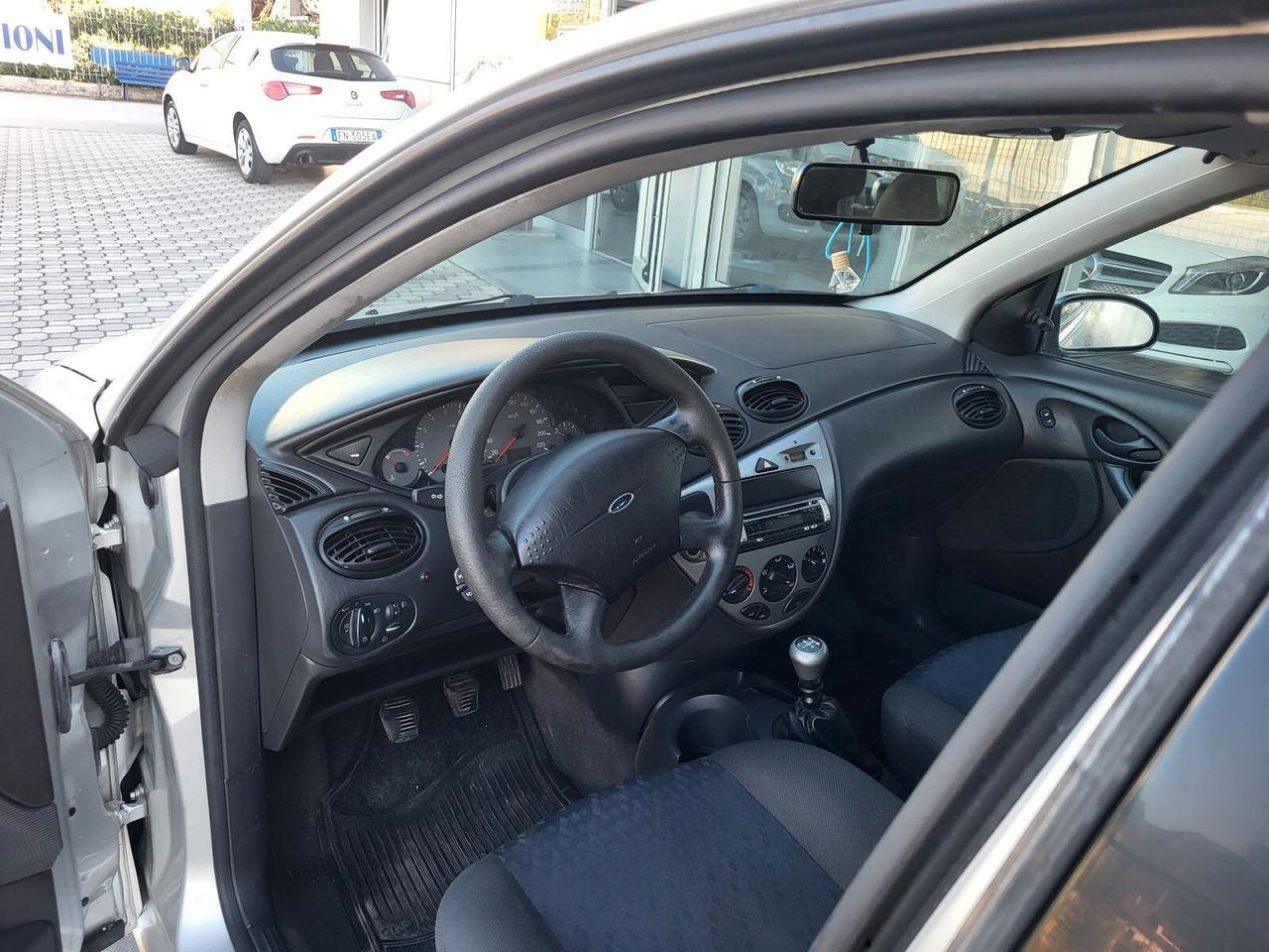 FORD FOCUS 1.8 TD 90 CV SW FAMILIARE