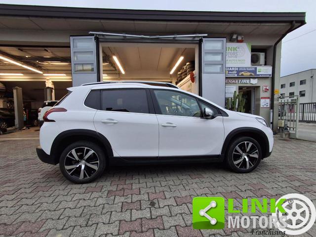 PEUGEOT 2008 BlueHDi 100 Allure