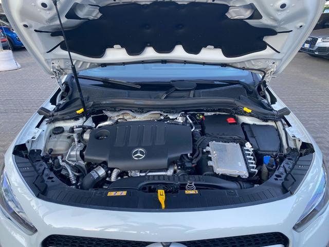 MERCEDES-BENZ GLA 220 d Automatic 4Matic Sport Plus