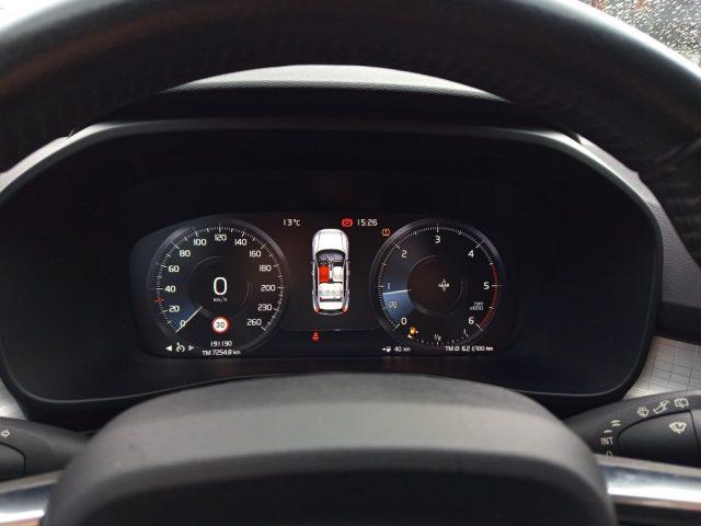 VOLVO XC40 D3 Momentum