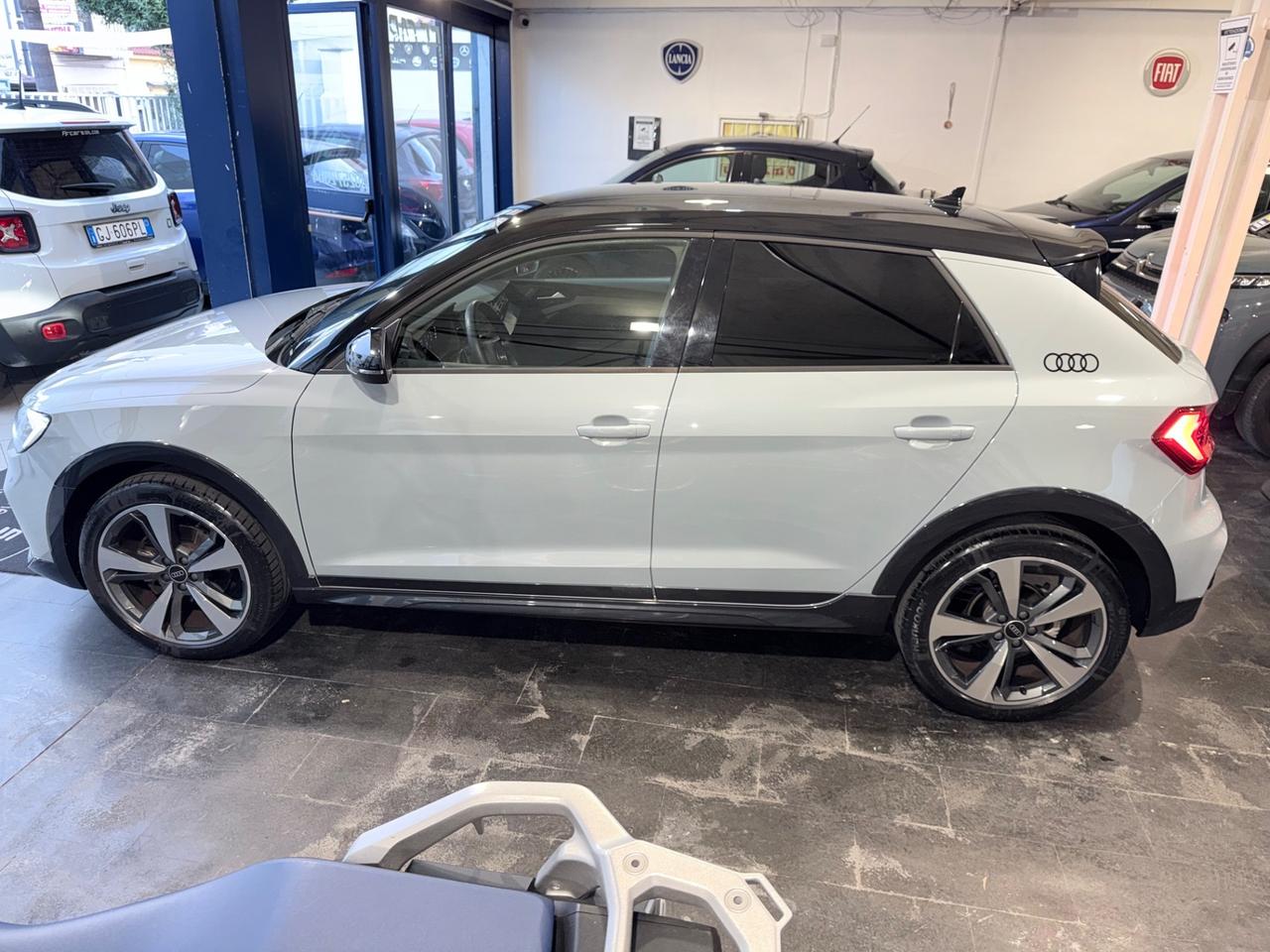 Audi A1 SPB 30 TFSI S tronic Identity Black