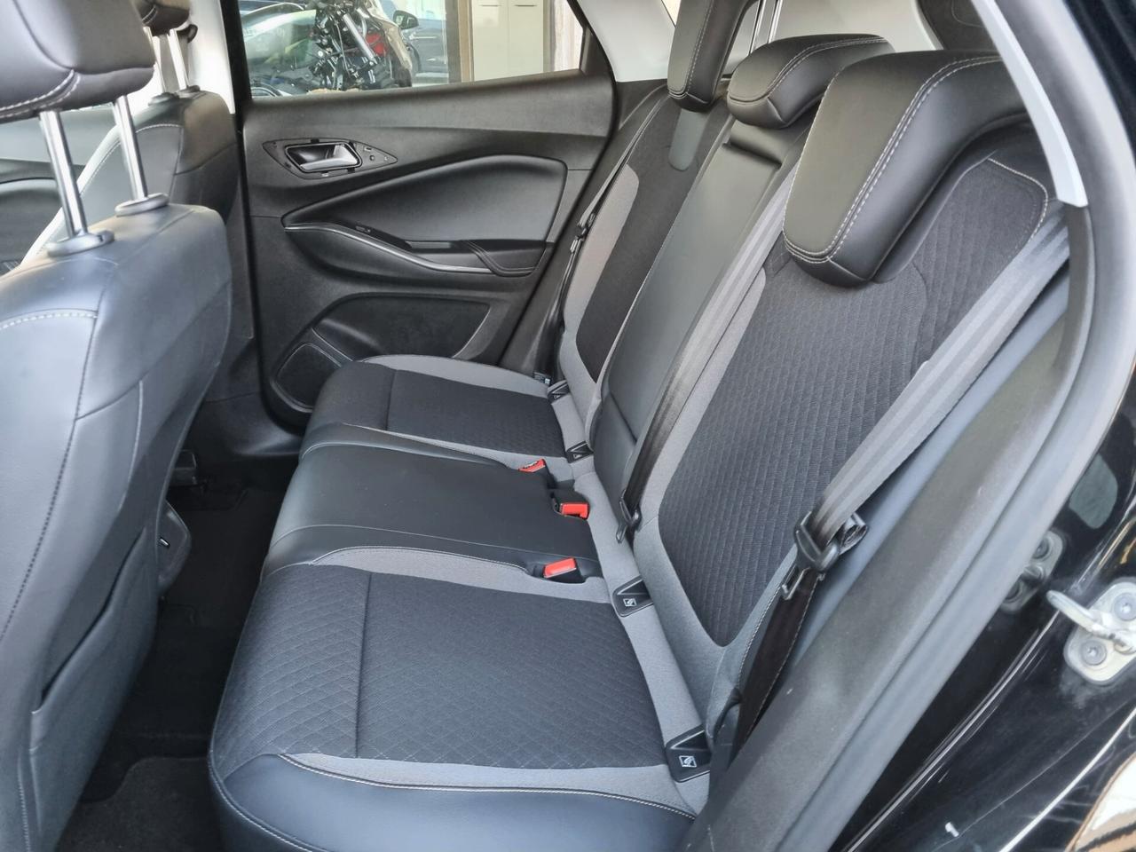 Opel Grandland X 1.5 diesel Ecotec Start&Stop aut. Business Ed.