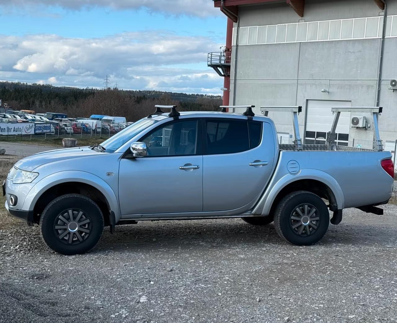 Mitsubishi L200 Pick-Up Double Cab 2.5 D-ID 4WD