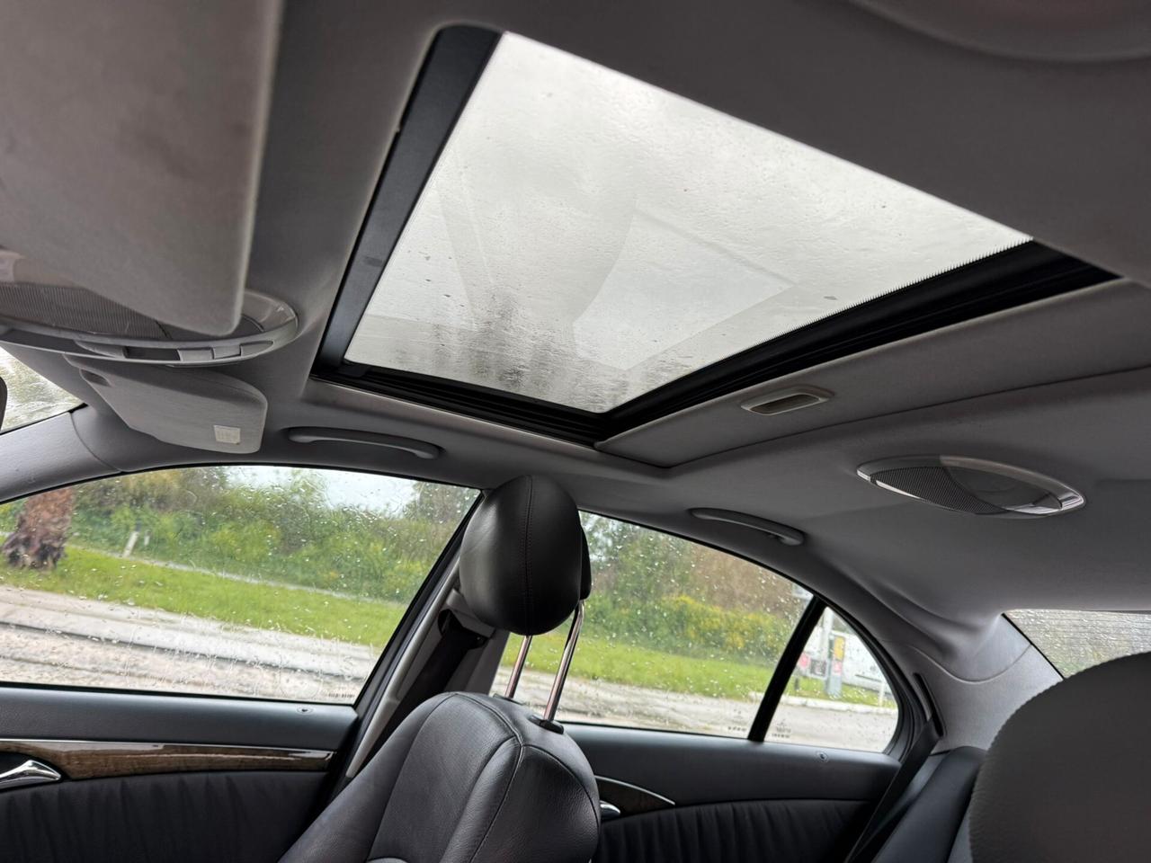 MERCEDES E220 AVANTGARDE 2004 12 MESI DI GARANZIA