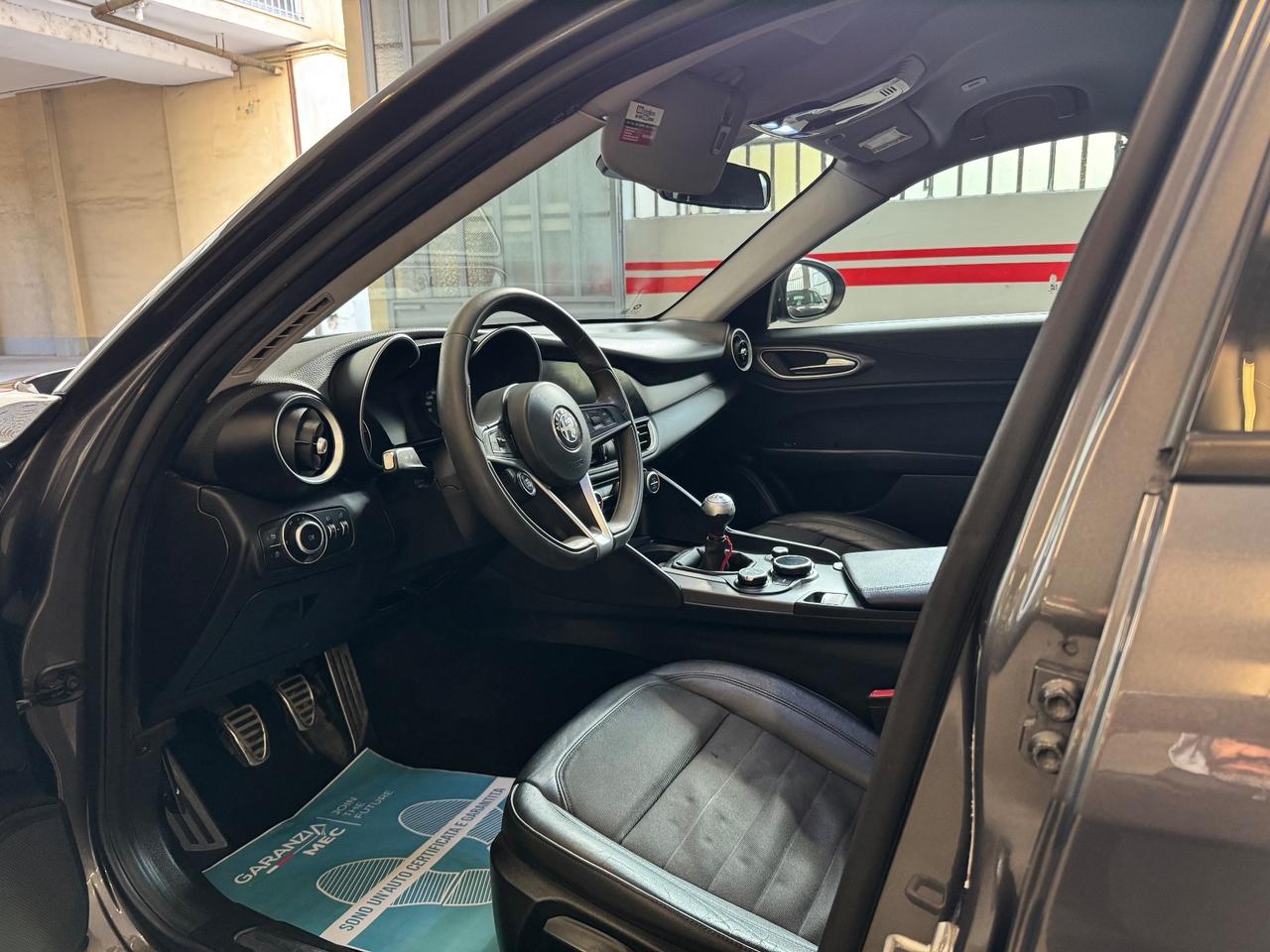 Alfa Romeo Giulia 2.2 Turbodiesel 150 CV Business Launch Edition