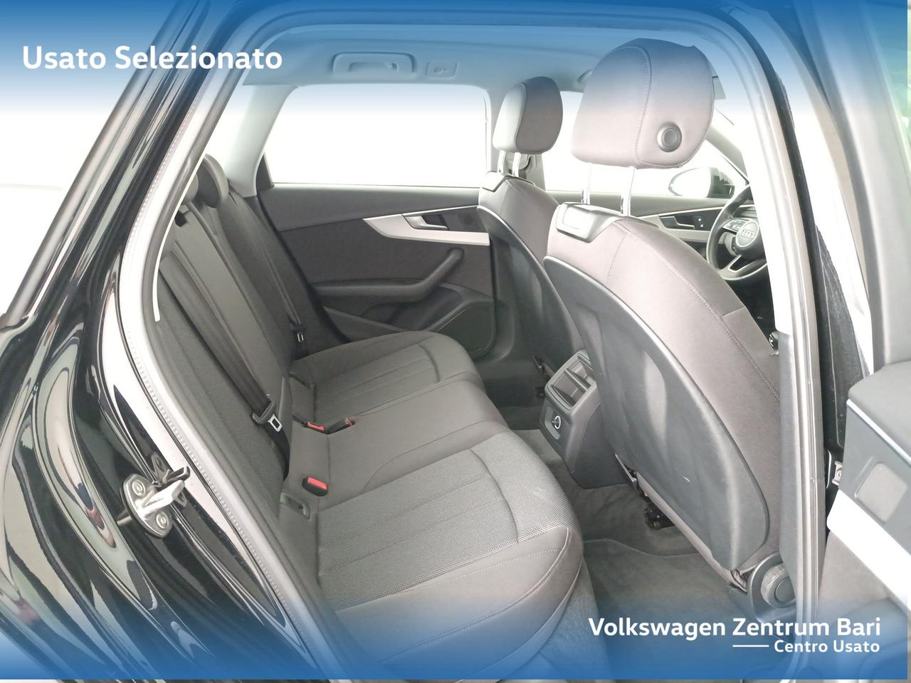 Audi A4 avant 35 2.0 tdi mhev business advanced 163cv s-tronic