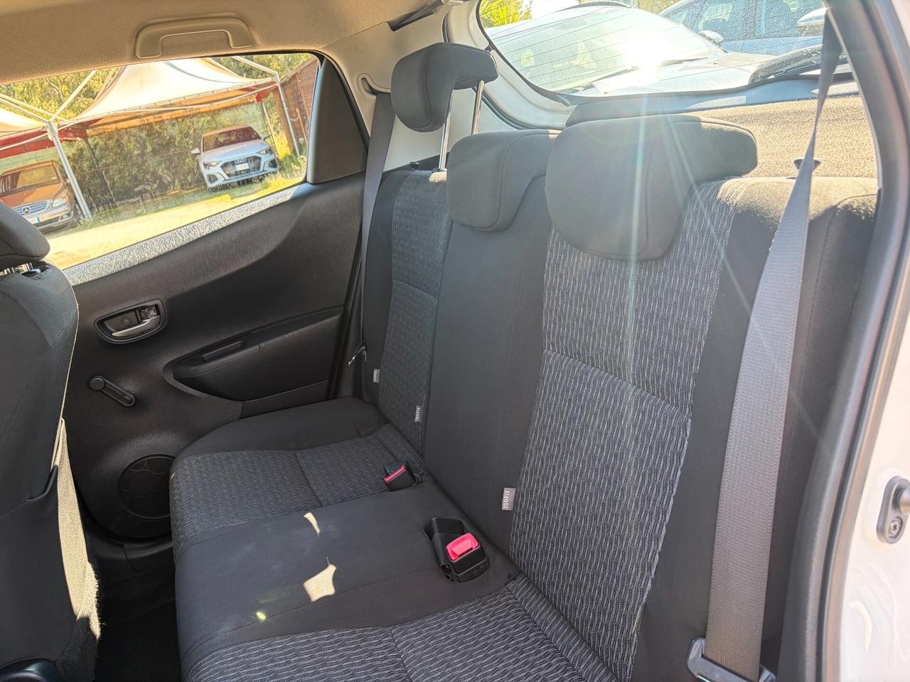 TOYOTA YARIS 1.0 TREND 68CV ANNO 2014 GARANZIA TOYOTA APPROVED