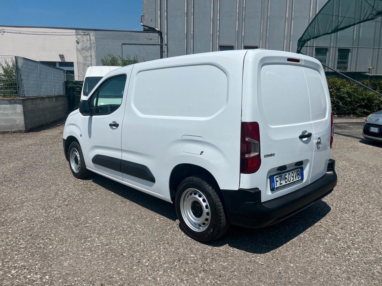 Opel Combo 1.5 Diesel 100cv S&S L1 650KG MT5