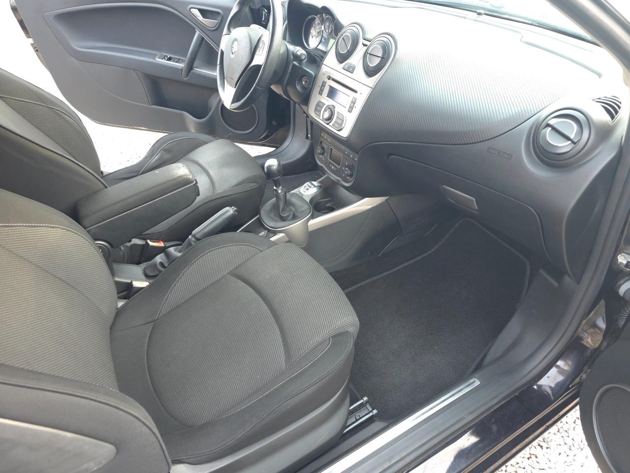 Alfa Romeo MiTo 1.3 JTDm-2 95 CV S&S Distinctive Sport Pack