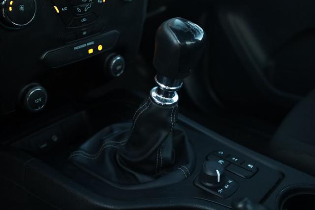 MITSUBISHI L200 FORD Ranger 2.0 TDCi XL 2 posti 4x4