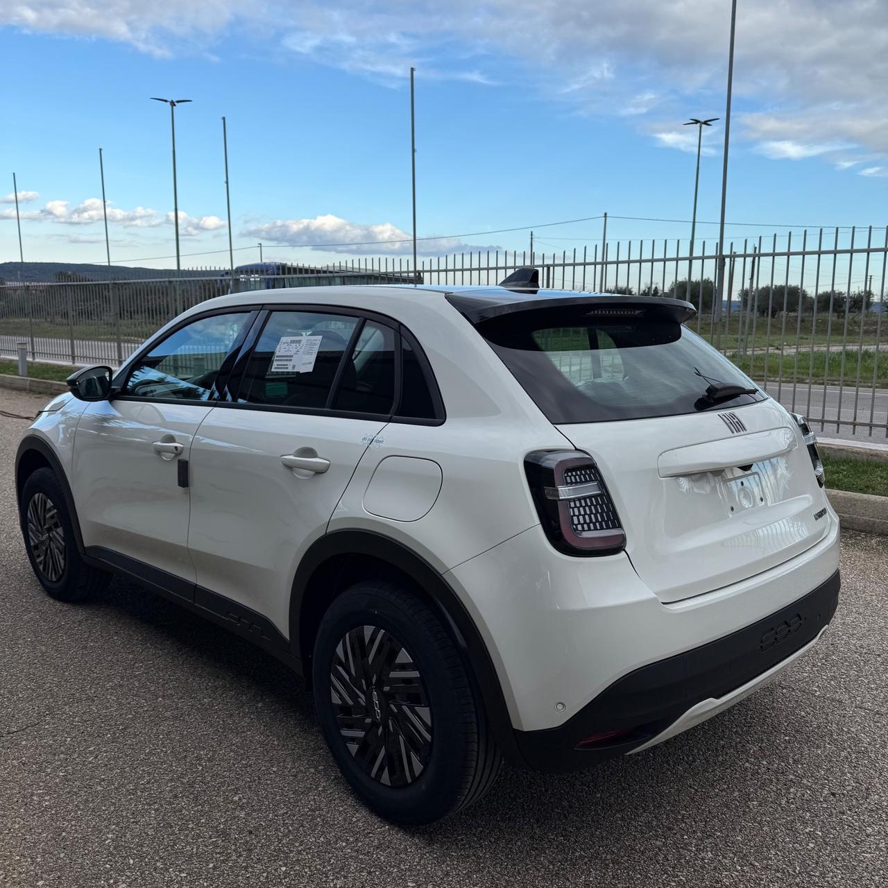 Fiat 600 Hybrid 110 CV DCT MHEV Business