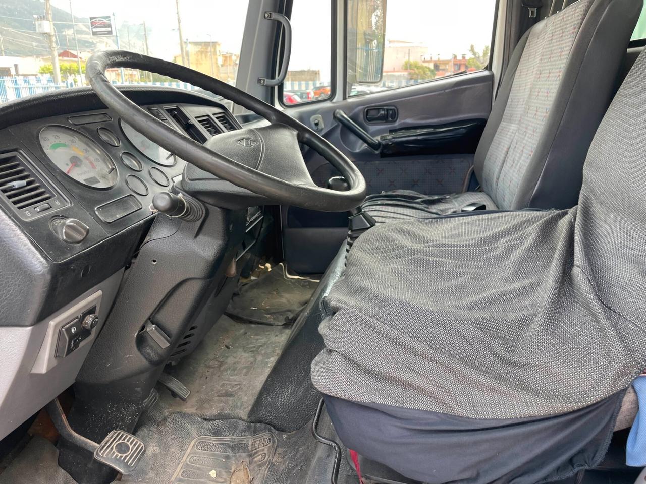 Nissan Atleon 120 cassone fisso centinato