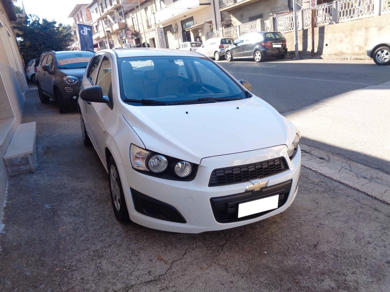 Chevrolet Aveo 1.2 70CV 5 porte (Neopatentati)