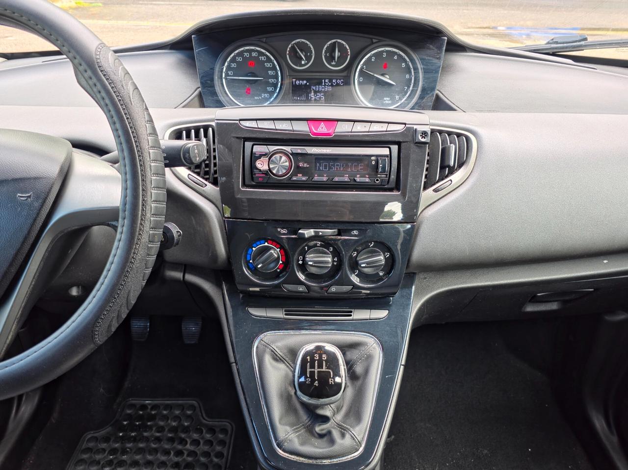 Lancia Ypsilon 1.2 69 CV 5 porte GPL Ecochic Gold 2014-E6 Manuale NEO