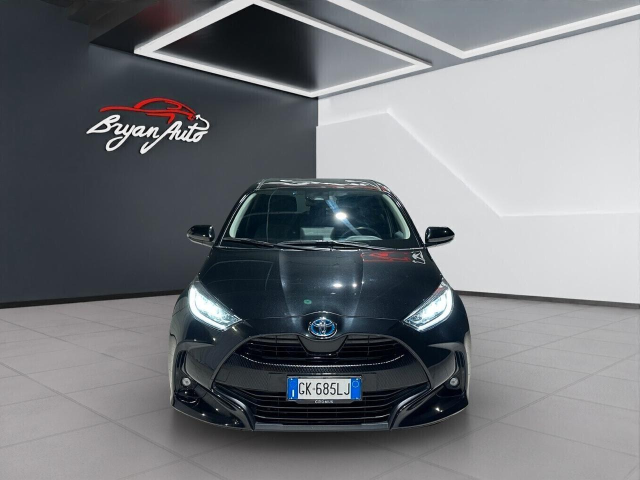 Toyota Yaris 1.5h LOUNGE