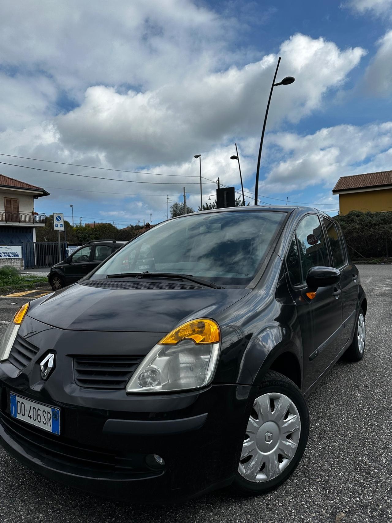 Renault Modus 1.5 dCi 85CV Initiale