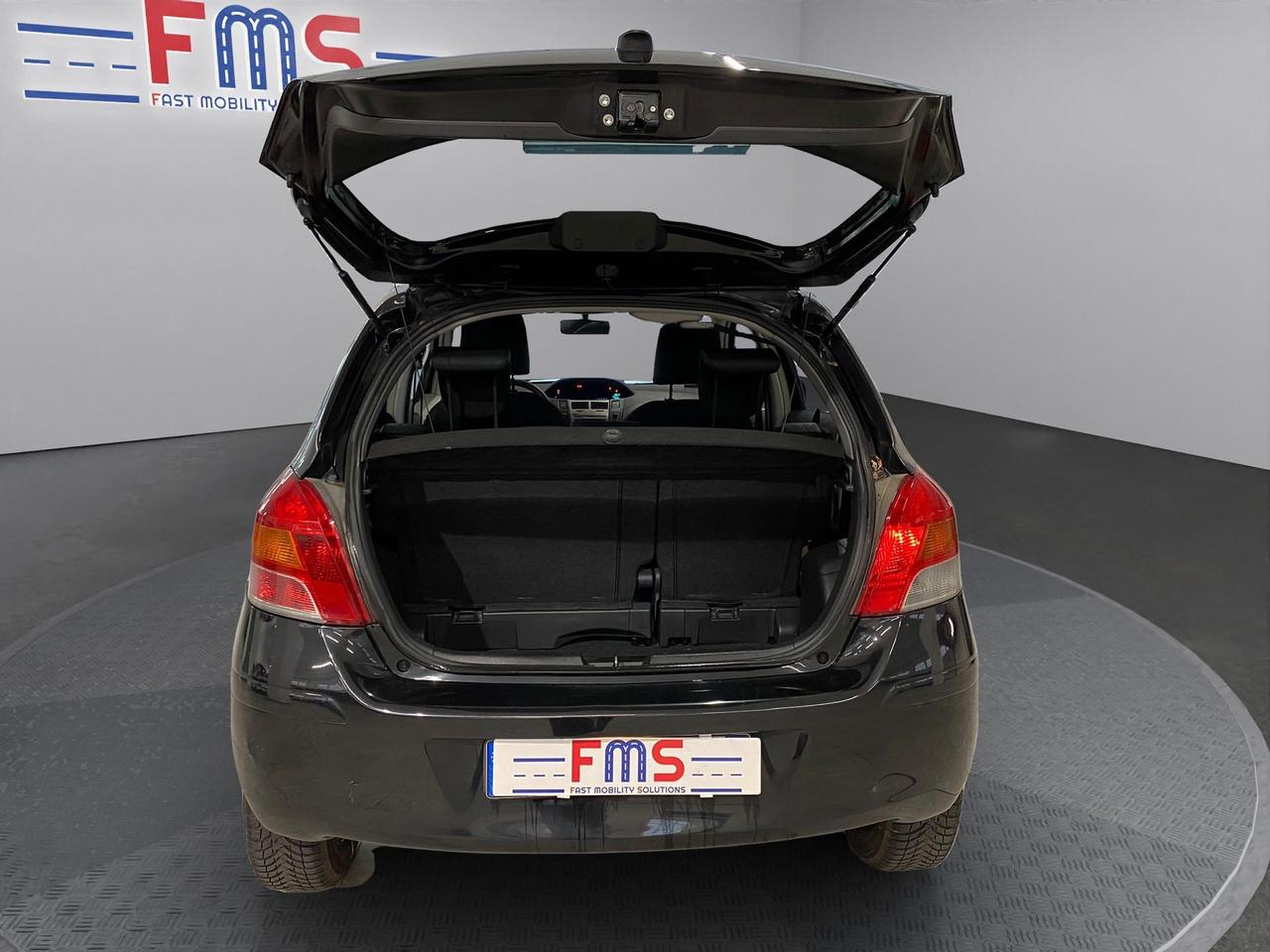 Toyota Yaris 5p 1.0 Now