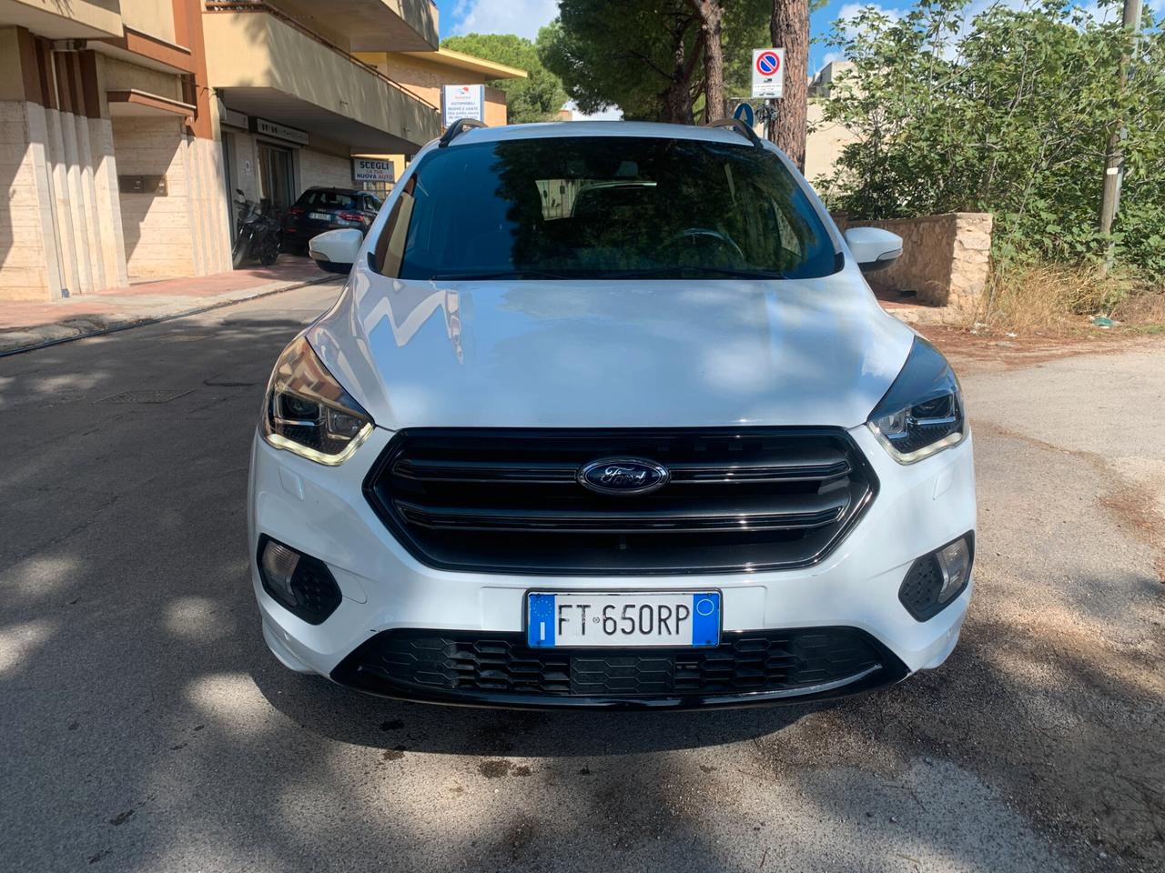 Ford Kuga 1.5 TDCI 120 CV S&S 2WD ST-Line