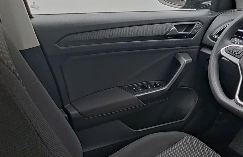 Volkswagen T-Roc 2.0 TDI SCR Life Navi ACC PDC LED