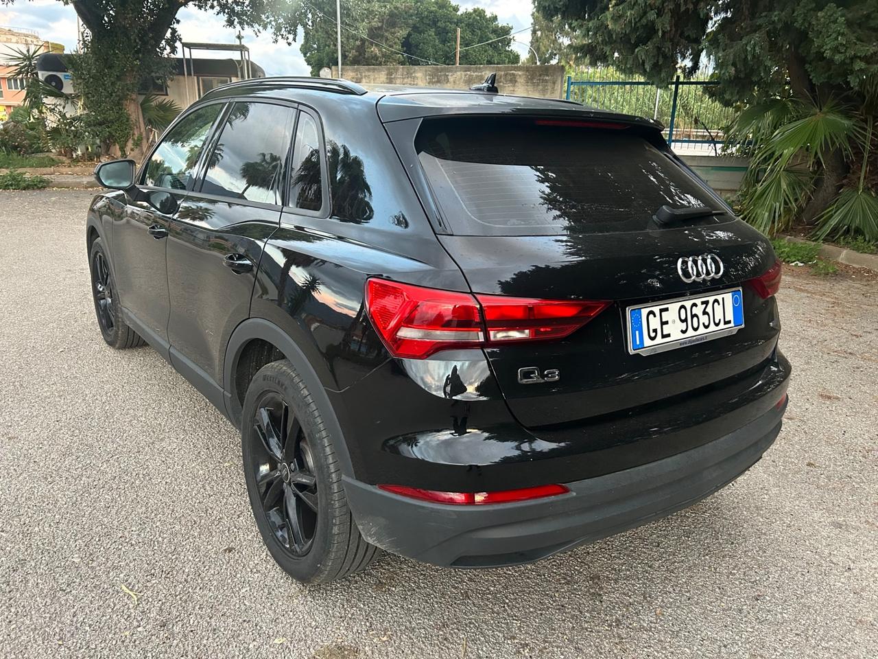 Audi Q3 35 TDI quattro Business Advanced