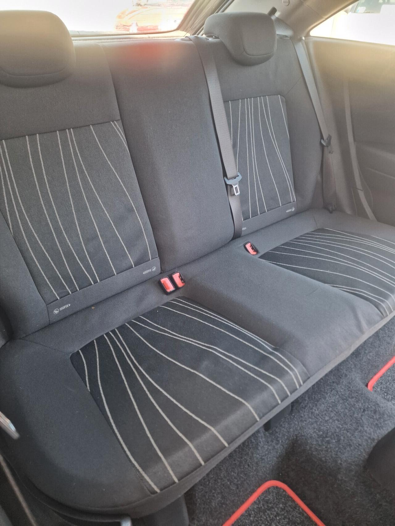 Opel Corsa 1.2 3 porte Sport
