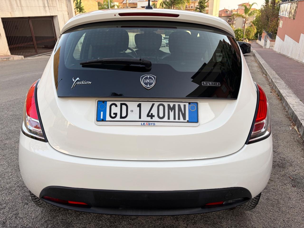 Lancia Ypsilon 1.0 FireFly benz ideale per neopatentati