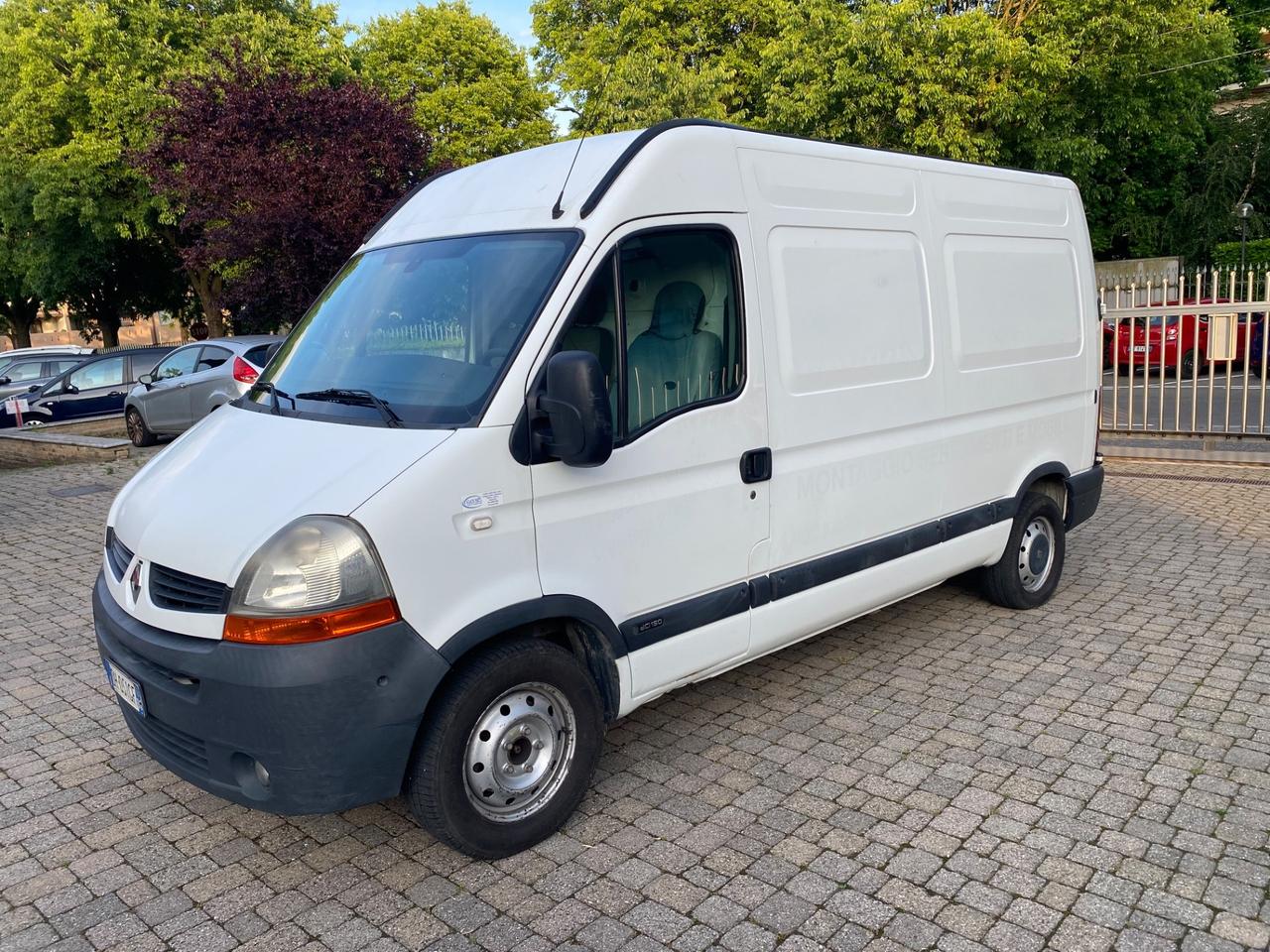 Renault Master T35/150 2.5 dci 146 Cv