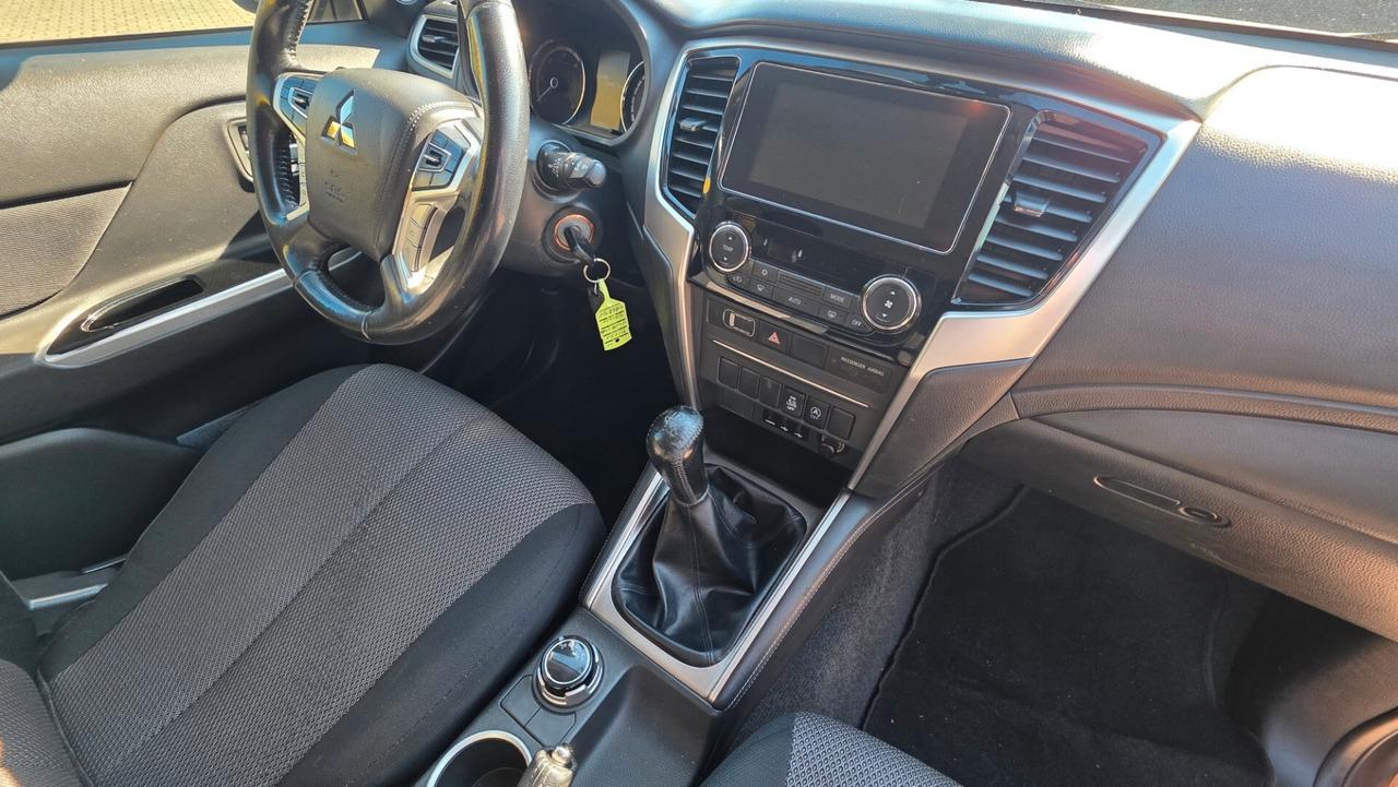 Mitsubishi L200 2.3d 150cv CLUB CAB 4 posti Autocarro CASSONE LUNGO