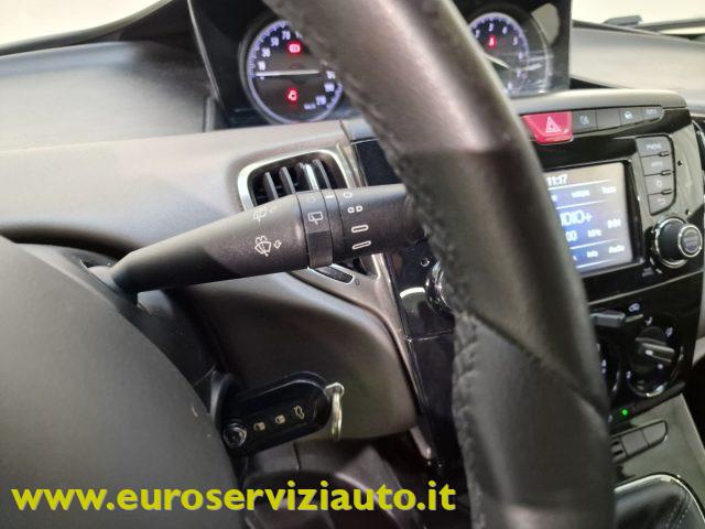 LANCIA Ypsilon 1.2 69 CV 5 porte Platinum