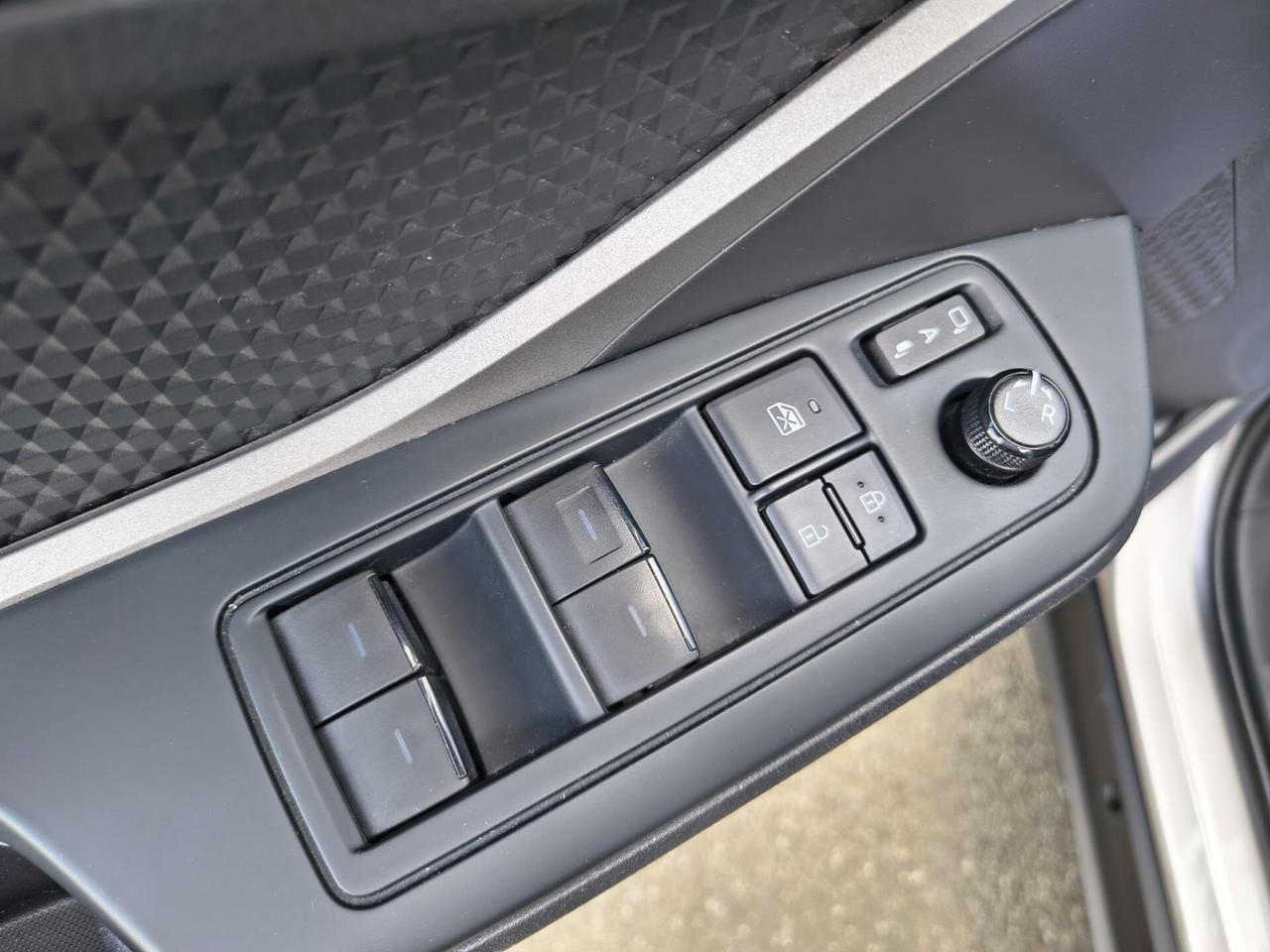 Toyota C-HR 1.8 Hybrid/IBRIDO*PREZZO REALE*