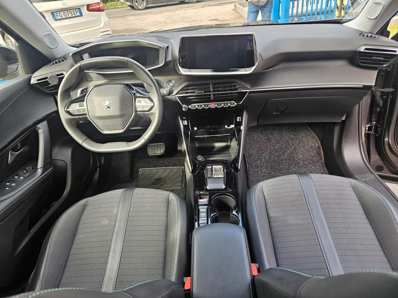 Peugeot 2008 BlueHDi 130 S&S EAT8 GT Pack