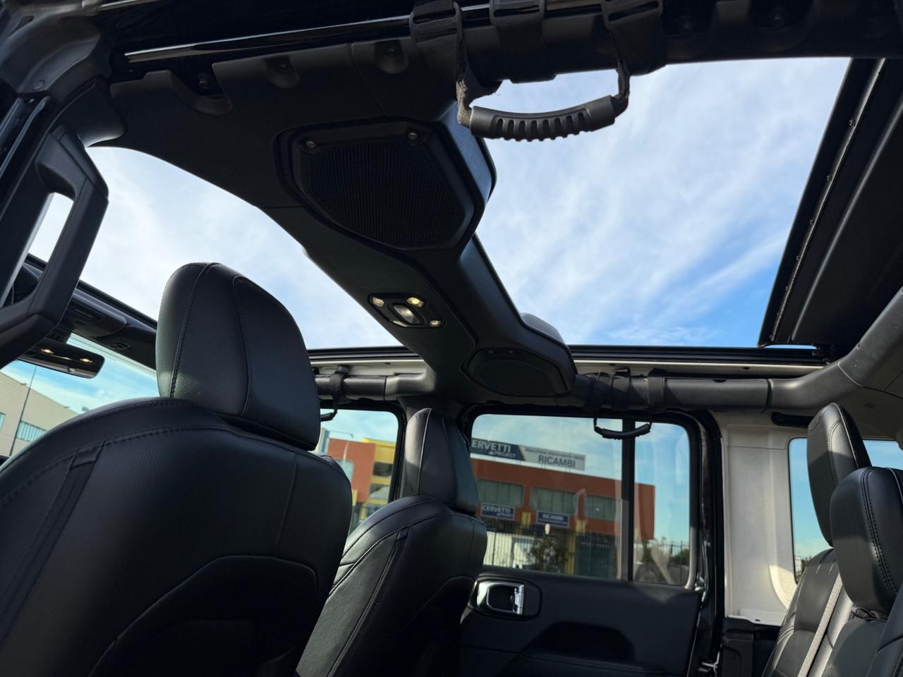 Jeep Wrangler Unlimited 2.2 Mjt II Sahara