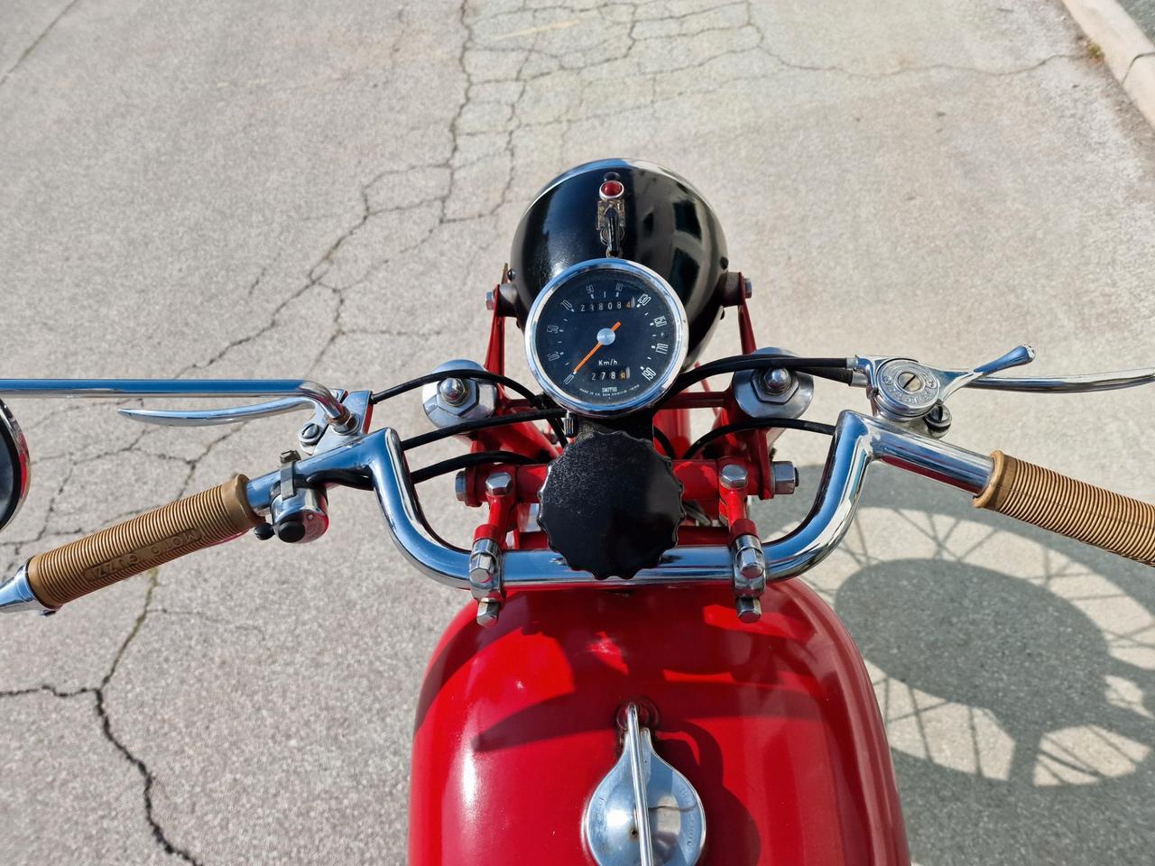 Moto Guzzi Airone 500CC TARGA ORO COMPLETAMENTE ORIGINALE