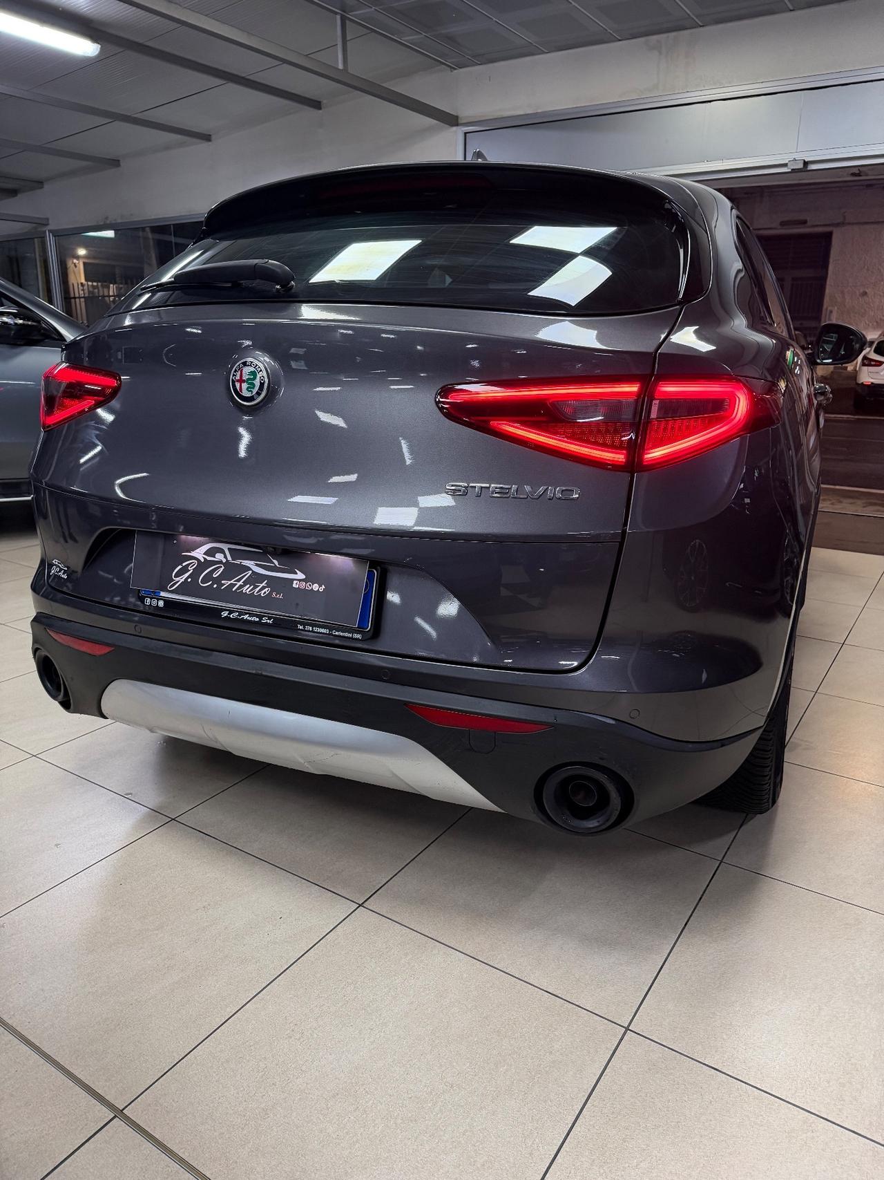 Alfa Romeo Stelvio 2.2 Turbodiesel 160 CV AT8 RWD Sprint 2022