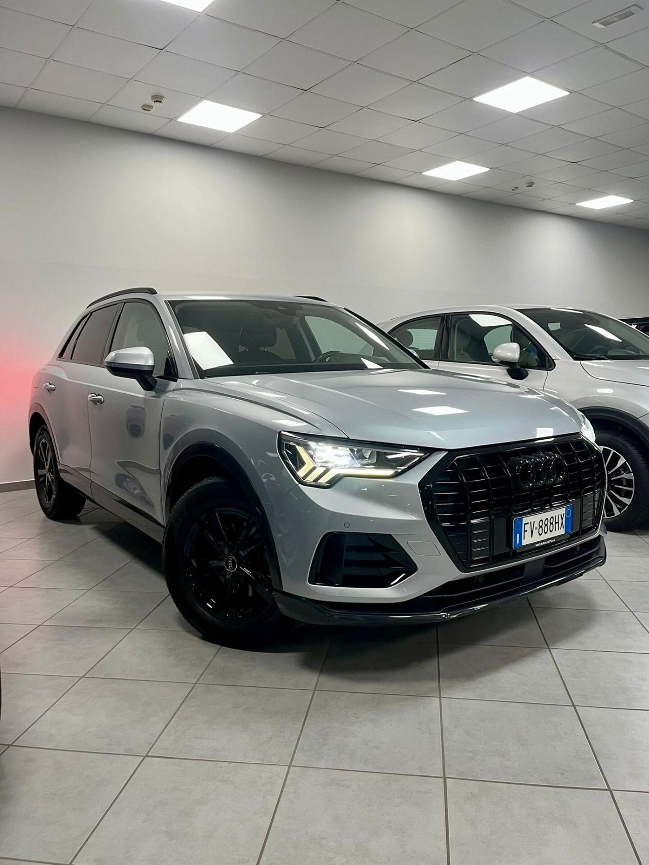 Audi Q3 35 TDI S tronic Business