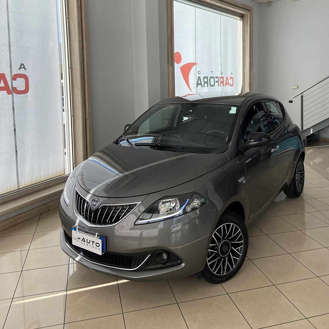Lancia Ypsilon 1.0 FireFly 5 porte S&S Hybryd Gold