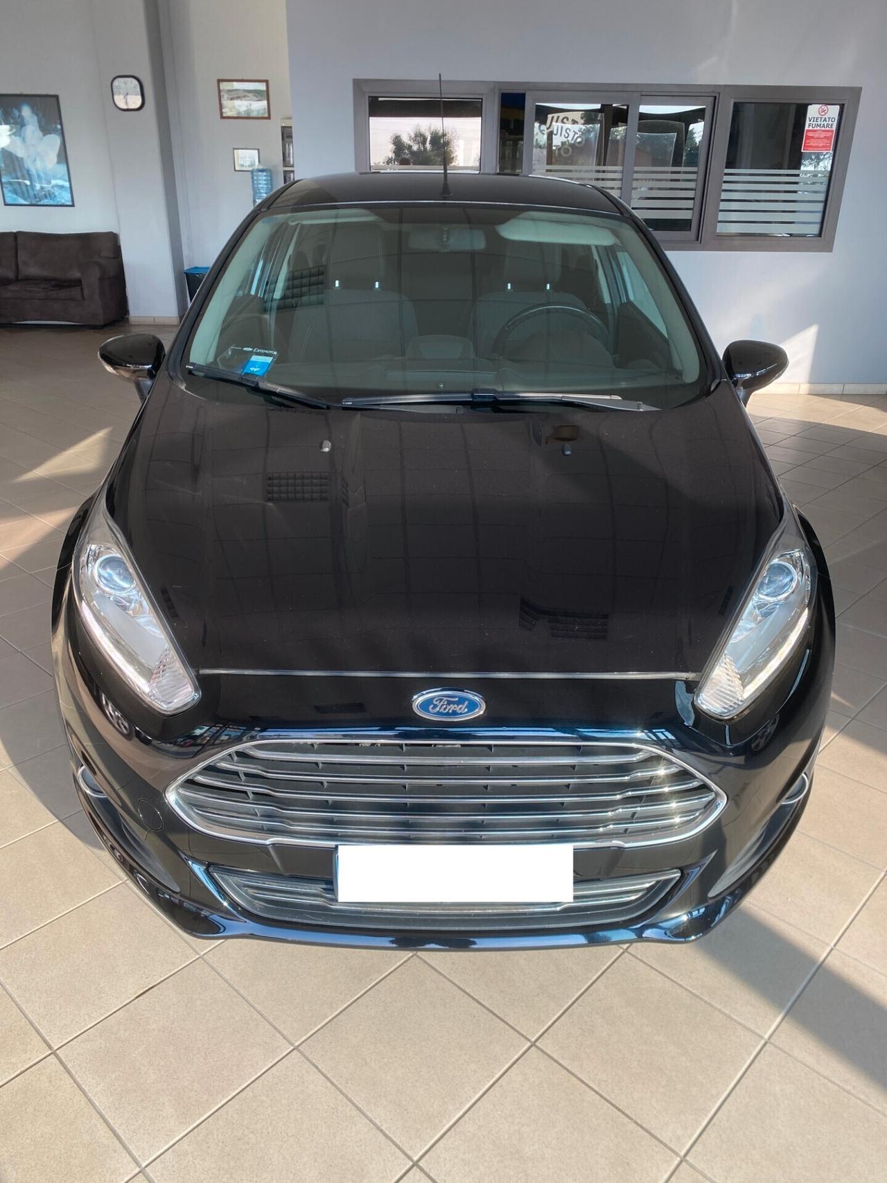 Ford Fiesta 1.5 TDCi 95CV 3 porte Black & White Edition