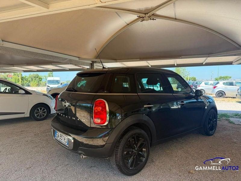 MINI Countryman One D PRESENTA BATTITO MOTORE
