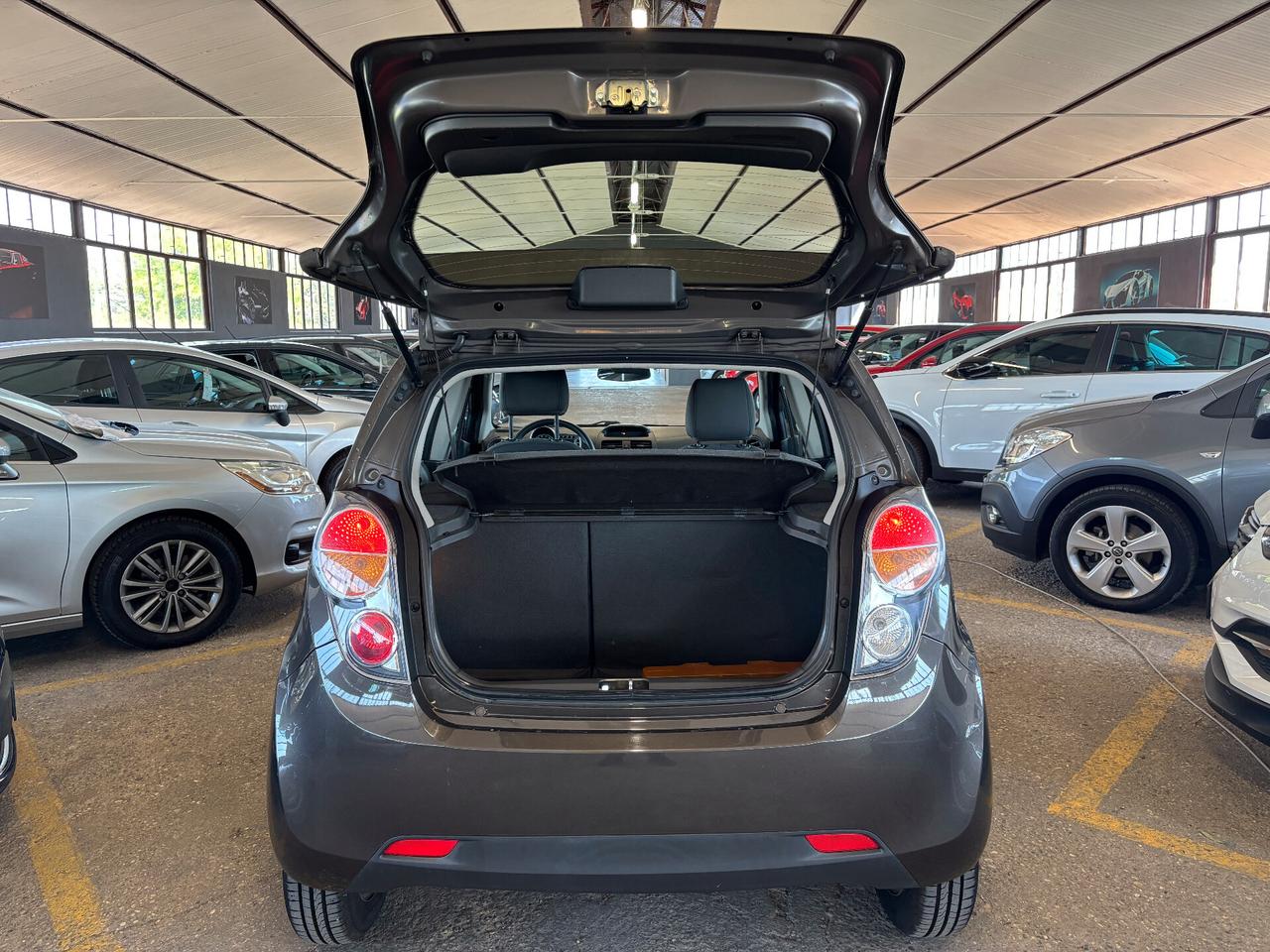 Chevrolet Spark 1.0 BENZINA LS 50KW 68 CV NEOPATENTATO
