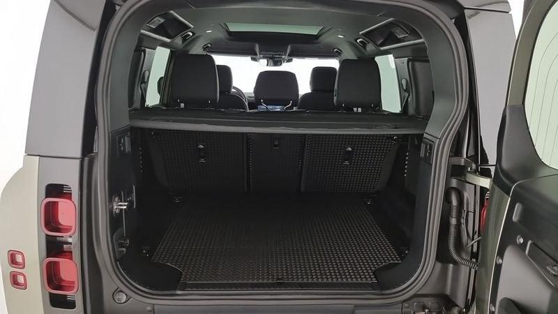 Land Rover Defender 110 3.0D I6 200 CV AWD Auto X-Dynamic SE