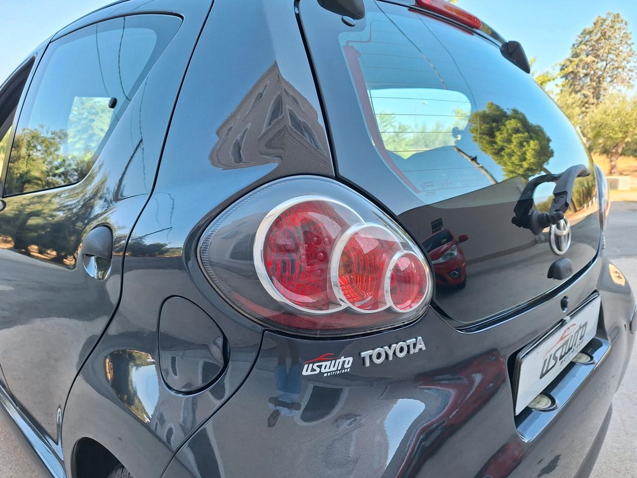 Toyota Aygo 1.0 5 porte Active PERFETTA