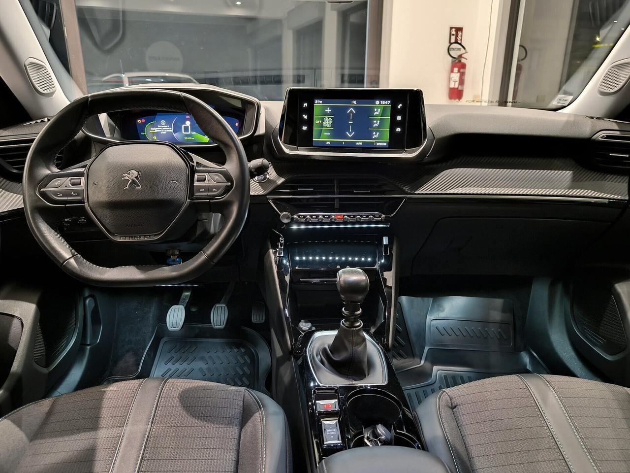 Peugeot 2008 PureTech 130 S&S EAT8 Allure