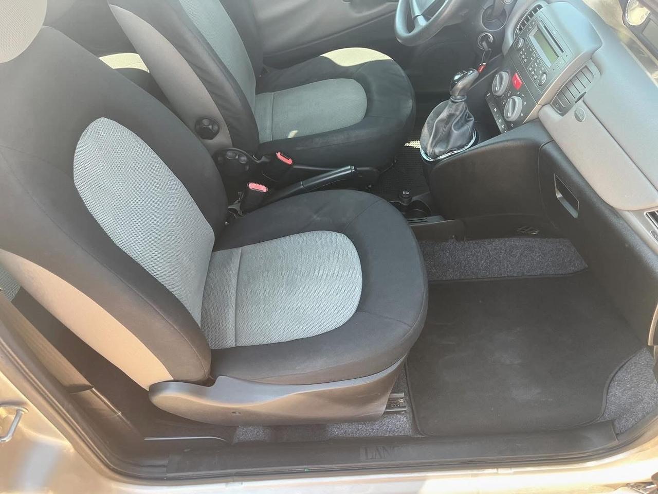 Lancia Ypsilon 1.2 16V Argento