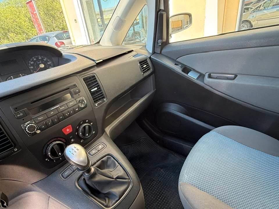 Fiat Idea 1.2 16V BlackLabel