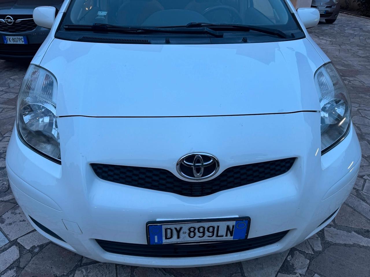 Toyota Yaris 1.4 D-4D DPF 5 porte