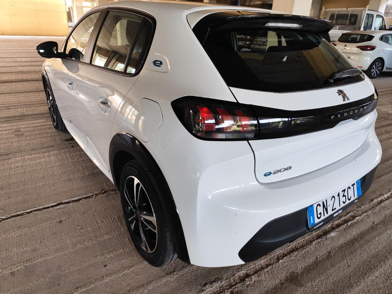 Peugeot 208 motore elettrico 156 CV 5 porte GT