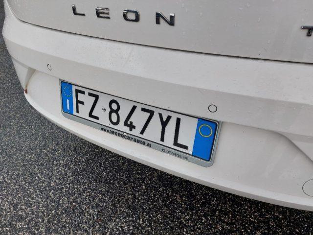 SEAT Leon 1.5 TGI 5p. Style METANO fatturabile legge 104