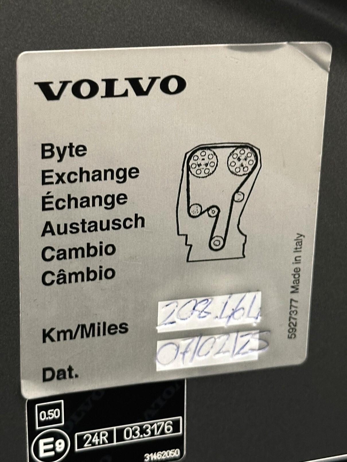 Volvo XC 60 XC60 D4 AWD Geartronic Business AUTOCARRO N1