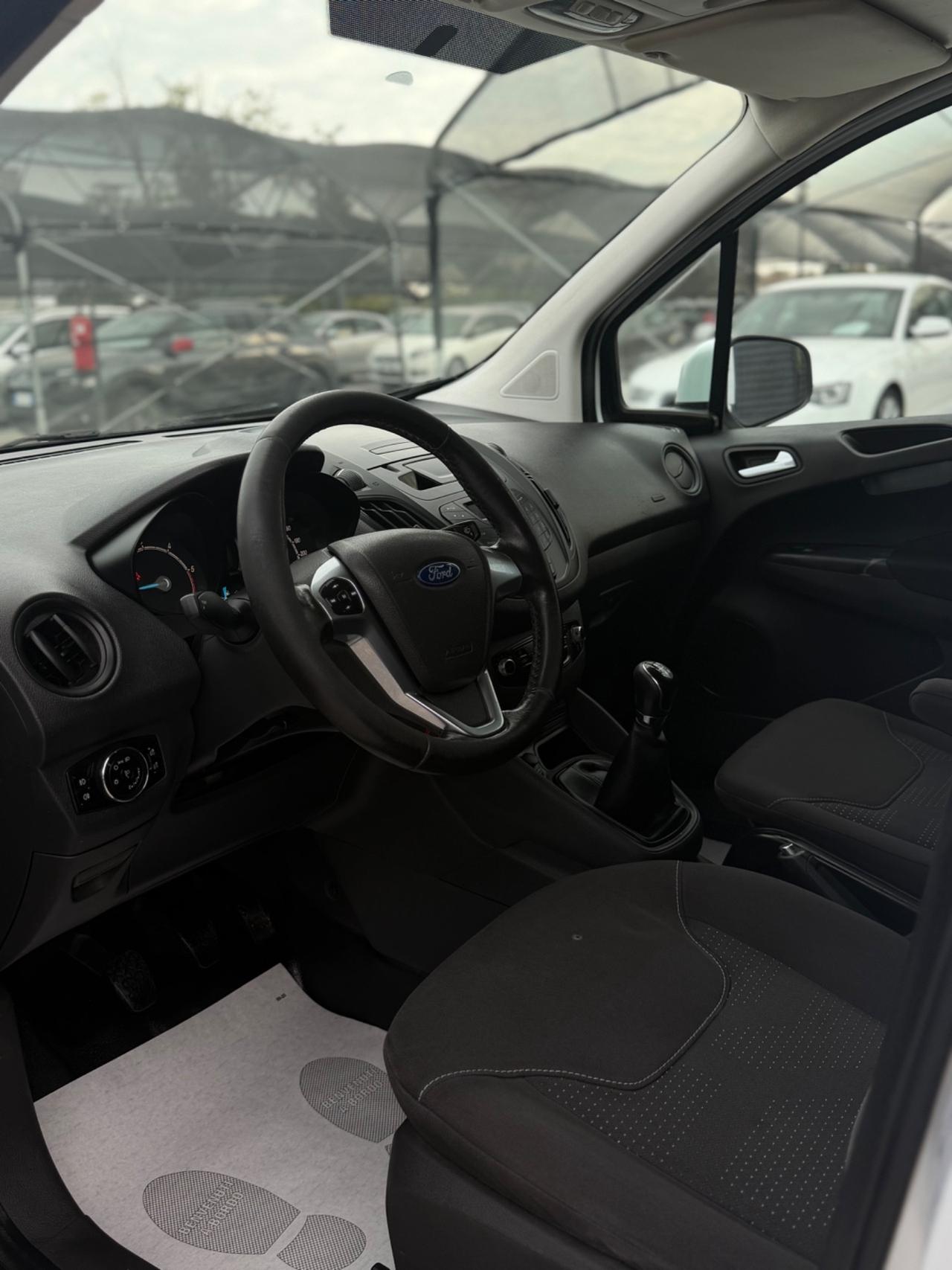 Ford Transit Courier 1.5 TDCi 95CV Van Trend